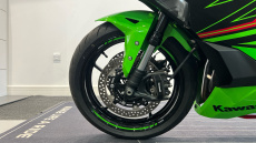 Kawasaki Ninja Zx 4 ZX400SRFNN (24MY)